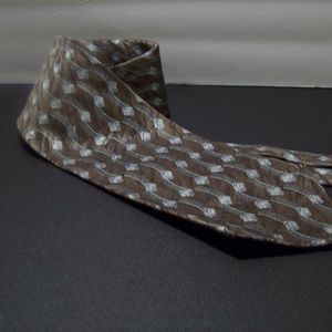 Stafford Executive 100% Silk Brown Tie 3D Diamond